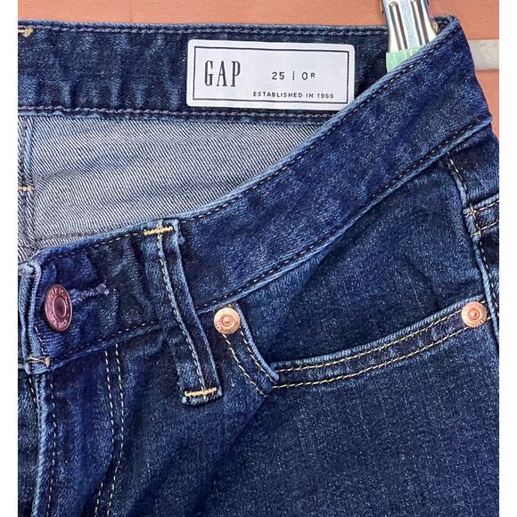 NWOT Women's Gap Long and Lean Low Rise Bootleg cut Jeans, Dark Blue, Sz 25R - Picture 4 of 12